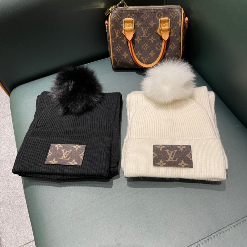 Louis Vuitton Caps Scarfs